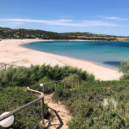 Borgo Spiaggia Vista Mare Isola Rossa Buitenkant foto
