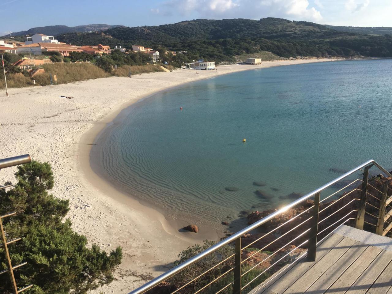 Borgo Spiaggia Vista Mare Isola Rossa Buitenkant foto